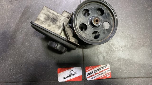 бачок гідропідсилювача ford