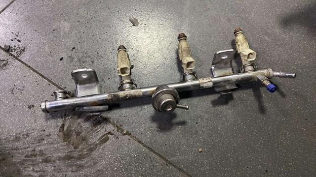 рампа топливная