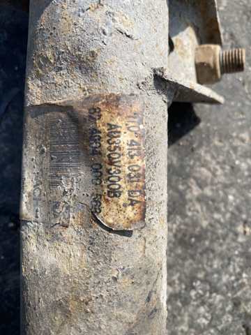 Амортизатор передній