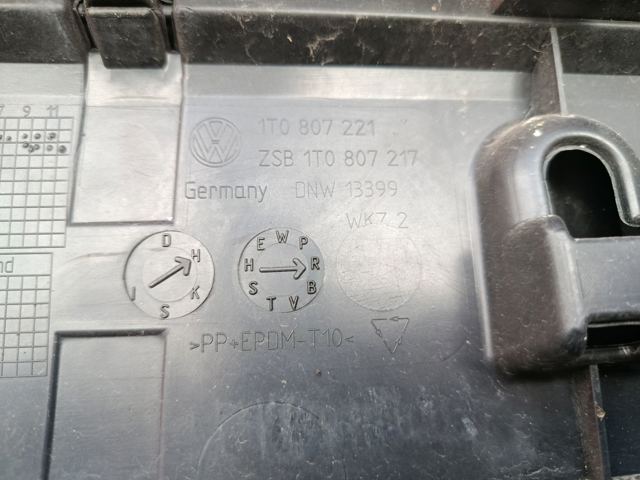 VAG 1T0807217 Передний бампер в наличии Винница
