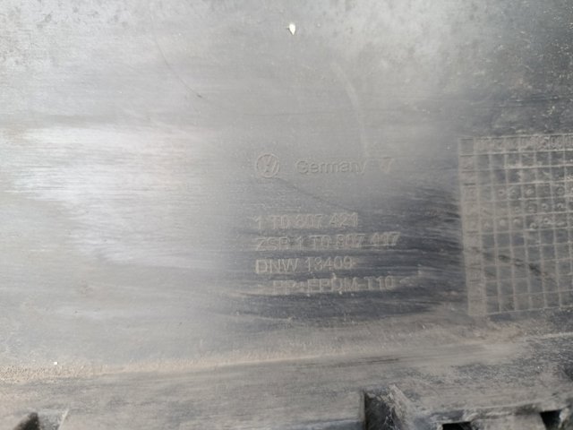 Бампер задній