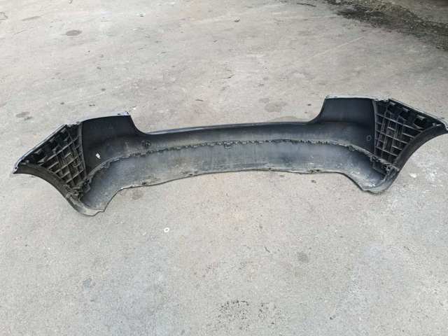 Бампер задній