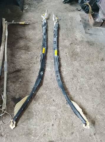 Шторка боковая правая 1T0880742D VAG