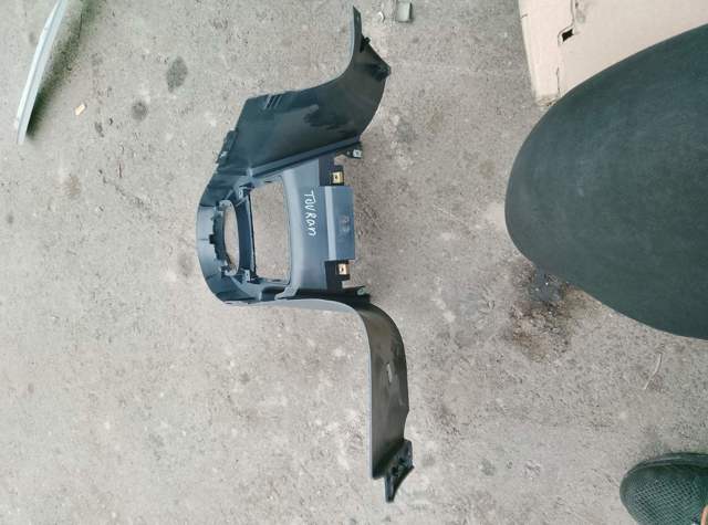 Консоль панели управления центральная 1T1863475B VAG