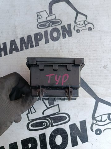 1U0857962B VAG купить в Ирпень