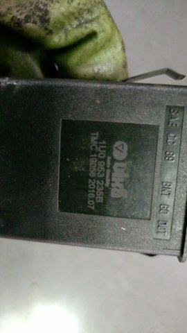 VAG 1U0953235B Кнопка аварийки в наличии Днепр
