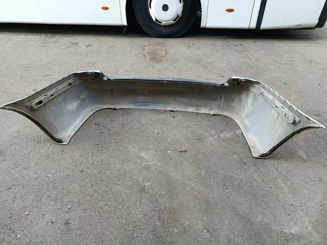 Бампер задній