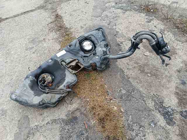 Паливний бак — фото 7