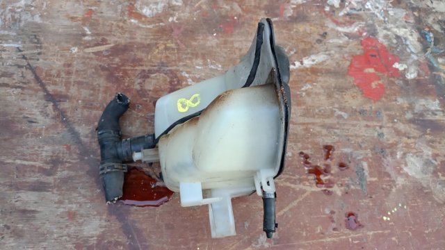 Бачок системи охолодження, розширювальний — фото 1