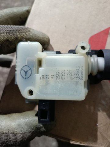 2038201997 MERCEDES Замок открывания лючка бензобака купить в Чернигов