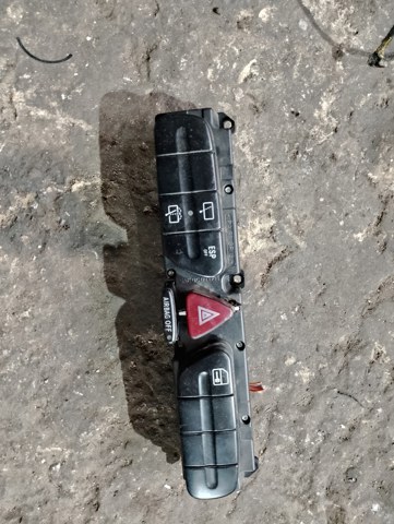 Блок кнопок (аварийка)