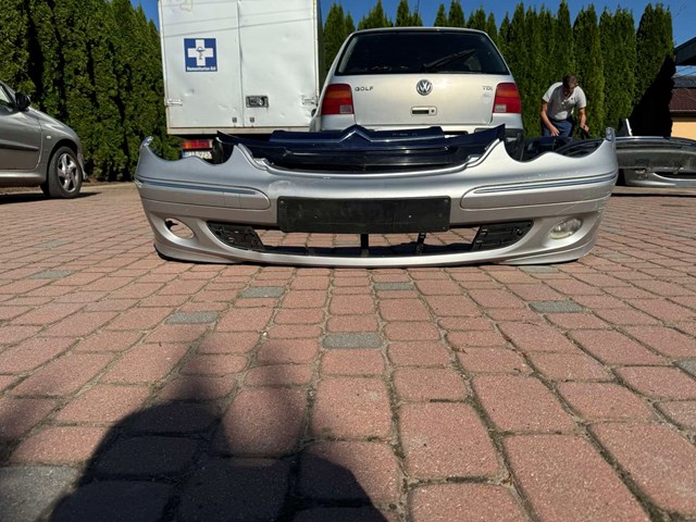 MERCEDES 2038853025 Передний бампер в наличии Днепр