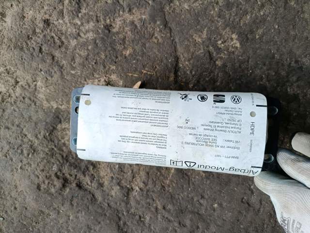 Подушка безпеки — фото 5