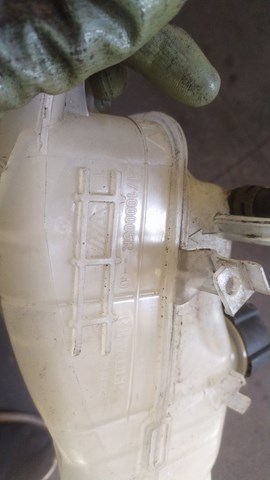 Бачок системи охолодження, розширювальний