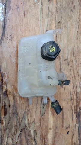 Бачок системи охолодження, розширювальний