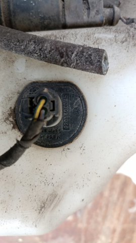 Датчик рівня бачка склоомивача — фото 1