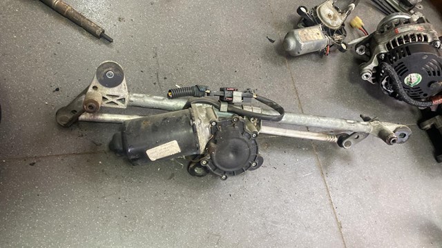 Механізм переднього очищувача opel