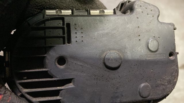 Дросільна заслінка в зборі — фото 2