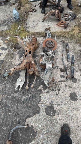 Рычаг (тяга) задней подвески продольный нижний правый