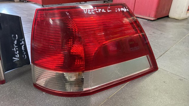Фонарь задний правый внешний opel vectra c, kombi