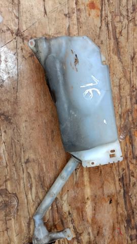 Бачок омивача скла