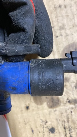 Насос бачка омивача