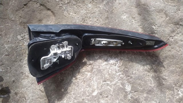 Фонарь задний левый Lift