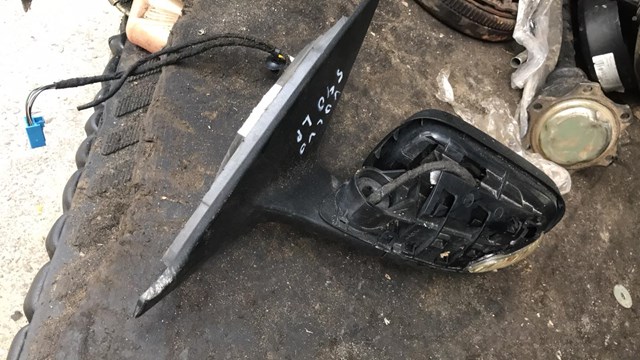 Зеркало заднего вида левое