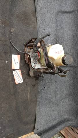 Насос підсилювача керма