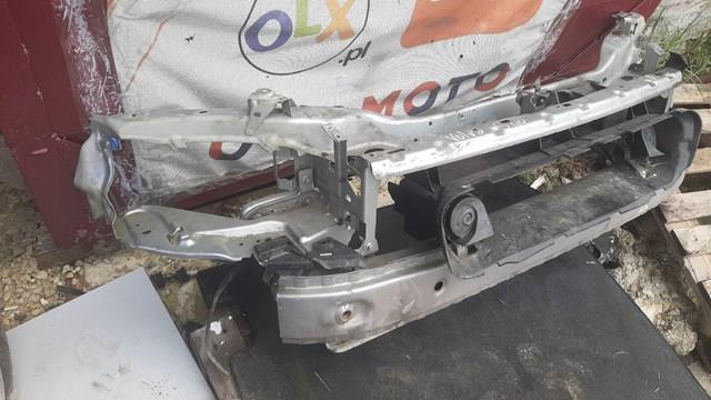 Усилитель бампера переднего