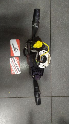 Перемикач підрульовий, правий