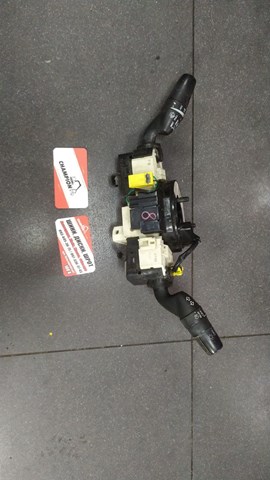 Перемикач підрульовий, правий