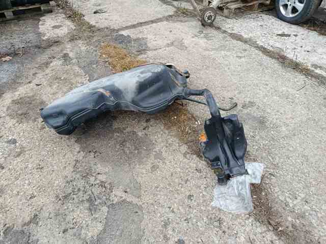 Паливний бак — фото 3