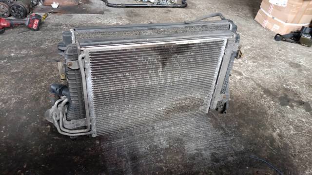 Радіатор охолодження двигуна