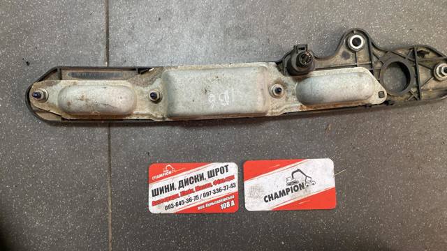 Ліхтар підсвічування заднього номерного знака — фото 4