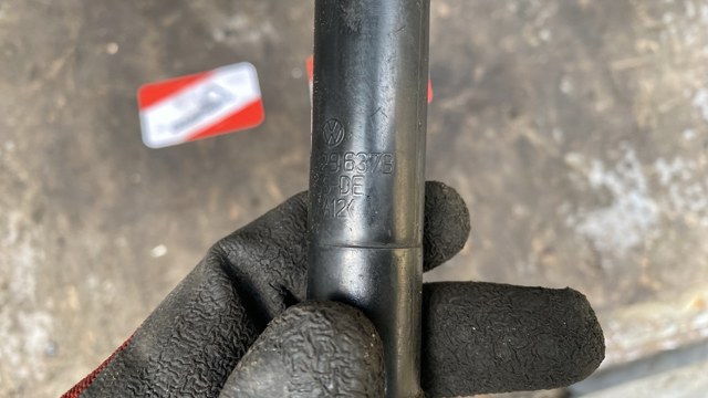 Дренажний шланг корпусу повітряного фільтра — фото 3