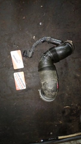 Воздушный патрубок расходомера Skoda SuperB 2