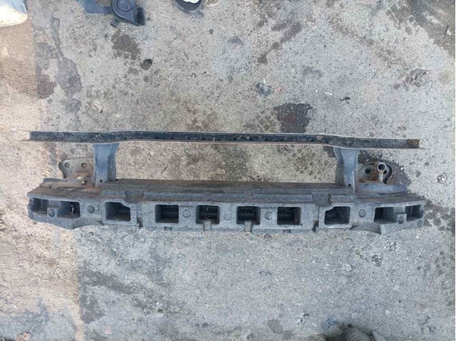 Балка бампера переднего 3C0807093 VAG