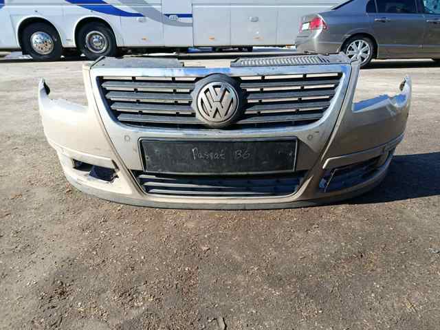 Бампер передний 3C0807217RGRU VAG