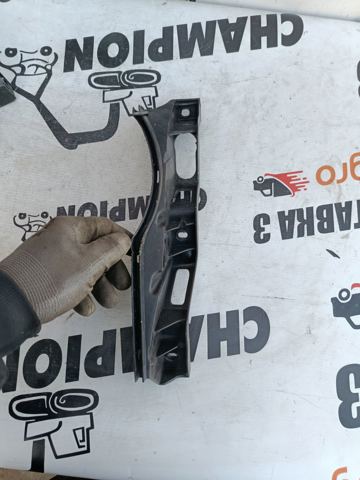 3C0807889 VAG Кронштейн бампера переднего внешний левый купить в Полтава
