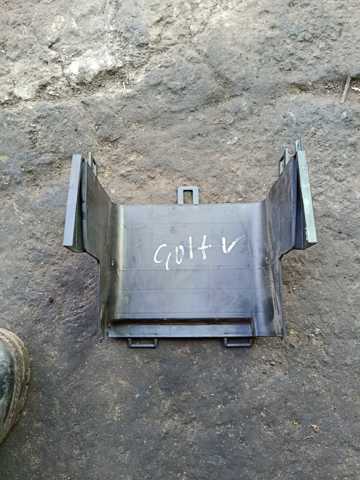 Кришка акумулятора (АКБ) — фото 5