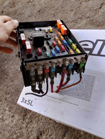 Блок запобіжників