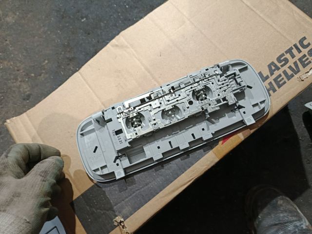 Плафон освітлення салона/кабіни, задній — фото 3