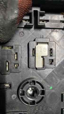 VAG 3C09712490 в наличии Запорожье
