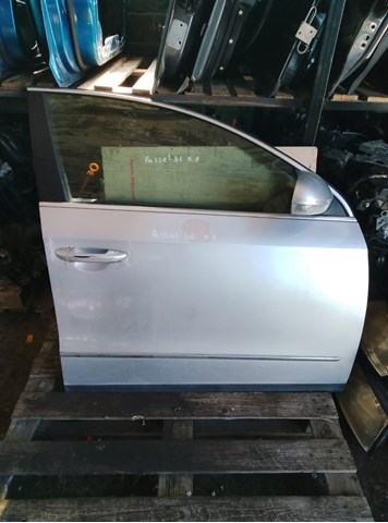 Боковое зеркало заднего вида правое Volkswagen Passat B6