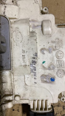 Замок задньої дверї, правої — фото 2