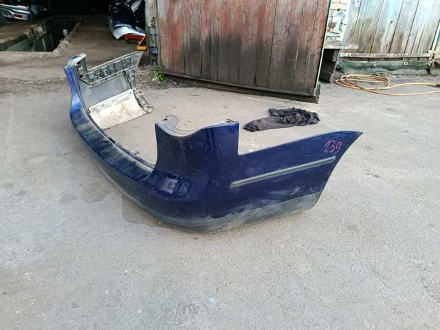 Бампер задній