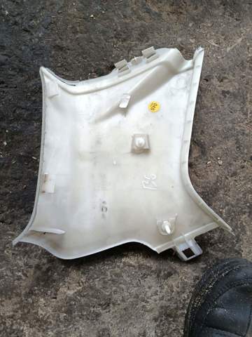 Накладка задньої стійки — фото 3