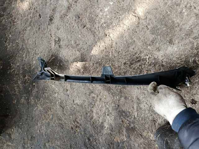 Накладка заднього лівого порога — фото 1