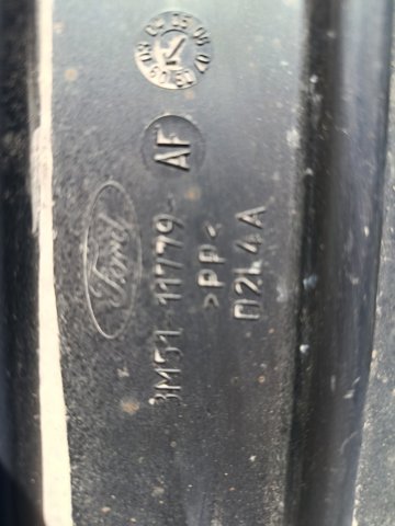 Повітропровід (дефлектор) радіатора, лівий